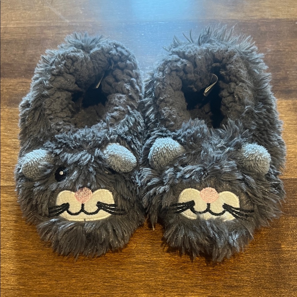 Adorable Furry Cat Slippers for Kids - Dark Gray
